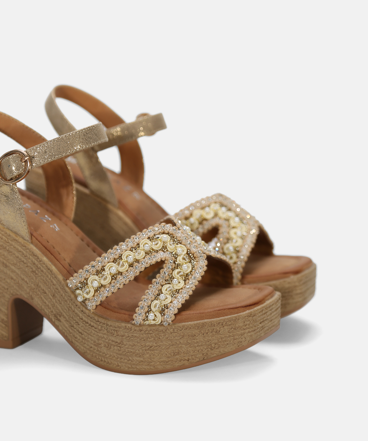 Sandalia plataforma detalle joyas image number null
